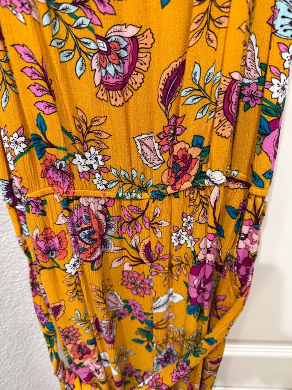 a.n.a NWOT Mustard Yellow Floral Wide-Leg Jumpsuit with pockets LARGE - Picture 3 of 8